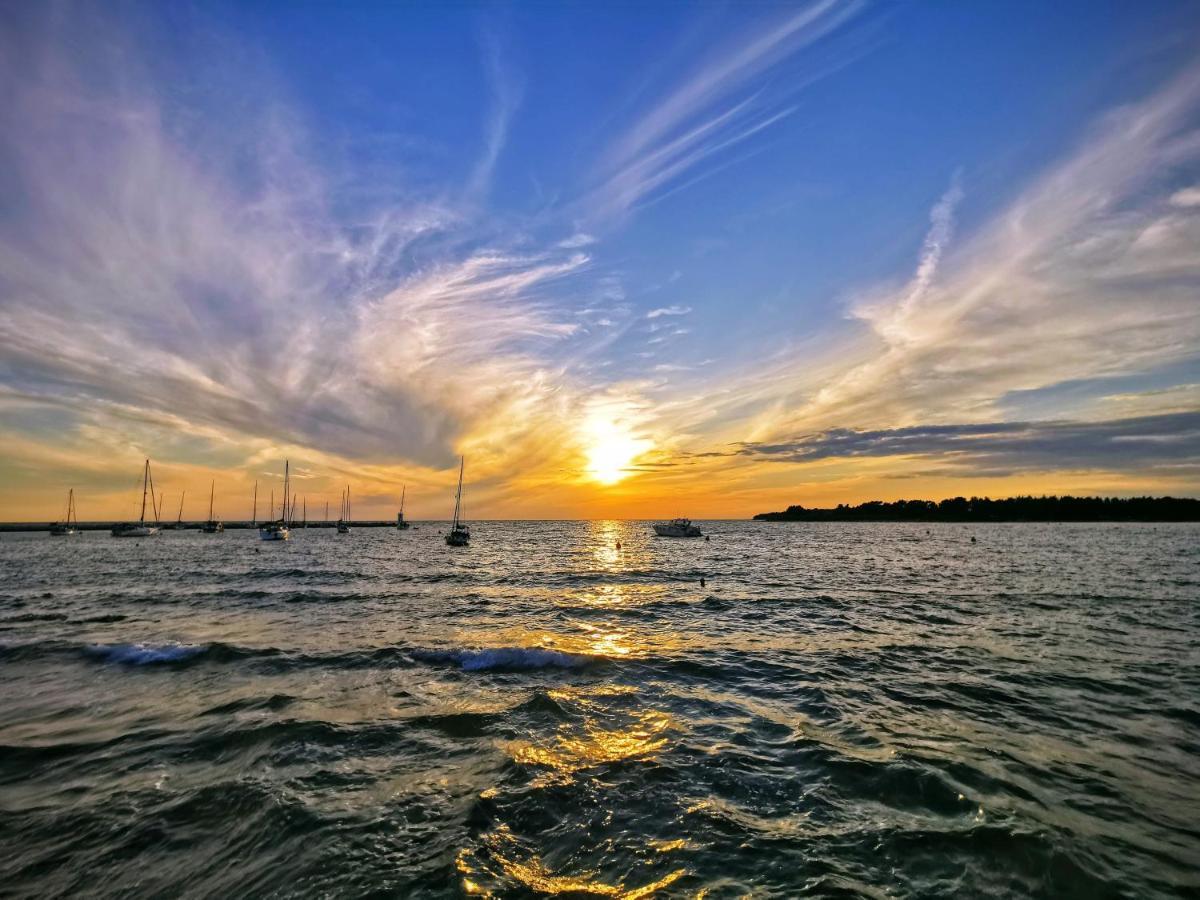 Emily Deluxe Superior 5 Star Studio Apartment, Your Piece Of Heaven With Sea & Park View Novigrad Istria Exterior foto